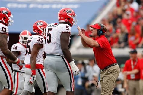 Kirby Smart not pleased with defense giving up late touchdown to Florida | Gameday | redandblack.com