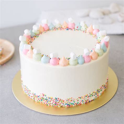 Round Vanilla Sprinkles Cake | Order Yummy Round Vanilla Sprinkles Cake ...