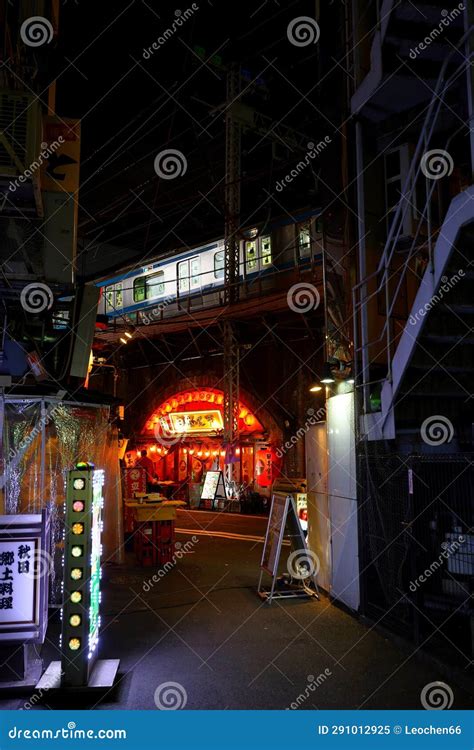 Night View with Neon Signs in Downtown Tokyo, Japan Editorial Image ...