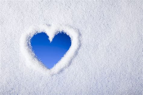 4K, Snow, Love heart, HD wallpaper | Wallpaperbetter