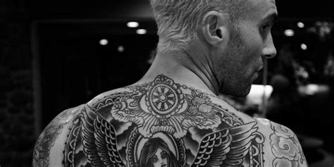 Adam Levine's Massive Back Tattoo Is A Mythological Work Of Art | The ...