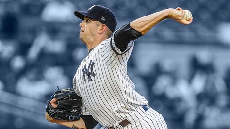 James Paxton brings best stuff to New York Yankees rout of Rangers