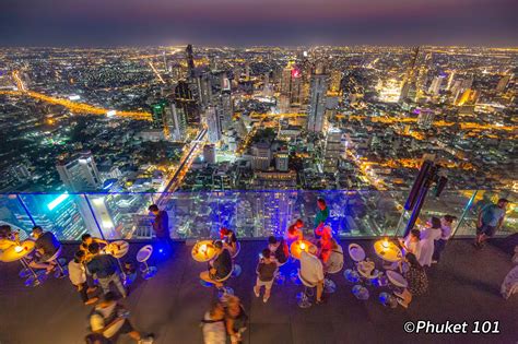 Mahanakhon SkyWalk - The Highest Rooftop in Bangkok!