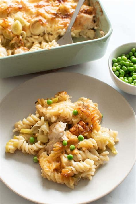 Easy Chicken and Leek Pasta Bake - Hint of Healthy