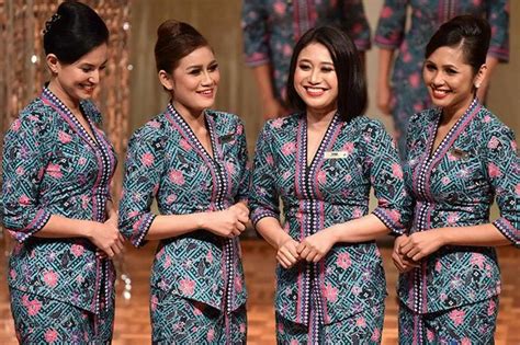 Criticisms over Malaysia Airlines’ plan to relook sarong kebaya of ...