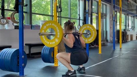 How to Do the the Back Squat — Benefits, Variations, and More | BarBend