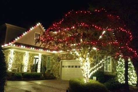 Top Rated Christmas Light Installers - Little Prince Pressure Washing