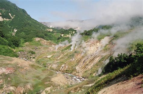 Valley of Geysers - Wikipedia