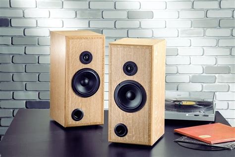 5 Best Bookshelf Speakers For Music Lovers