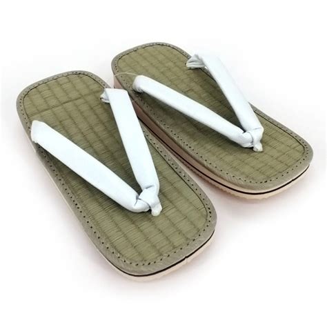 pair of Japanese zori sandals, ZORI WH, white