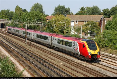 NA Virgin Trains British Rail Class 221 at London, United Kingdom by MaryAnn Pickering | British ...