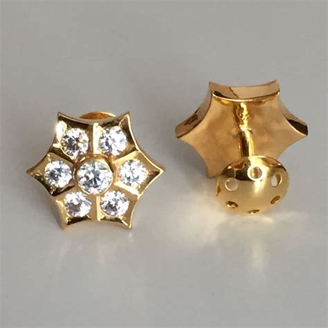 Trendy Floral Gold Studs