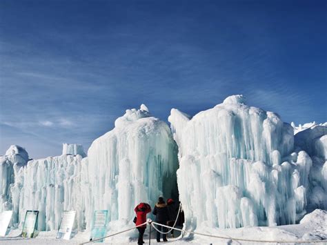 Featured - A Majestic Ice Castle in Edmonton – La Petite Watson