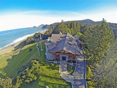 Elk Point Lodge – An Amazing Property near Oregon’s Gold Beach