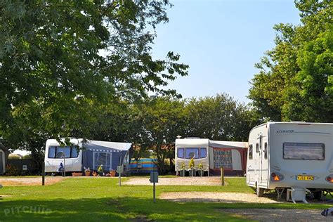 Find the Best Touring Caravan Sites in Filey, North Yorkshire - Pitchup®