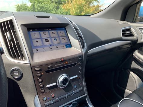 2019 Ford Edge: 106 Interior Photos | U.S. News