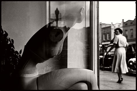 Elliott Erwitt: Retrospective | MONOVISIONS