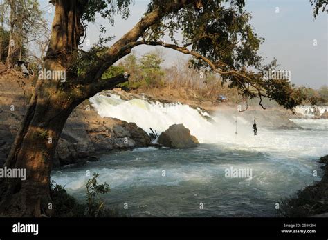 waterfall of Khone Phapheng on four thousand islands on Laos Stock Photo - Alamy