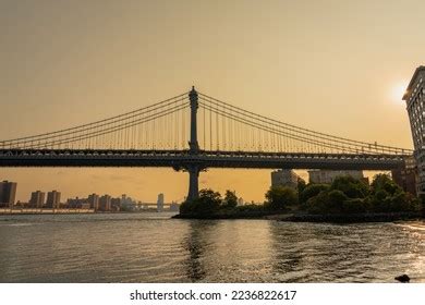 5,752 Sunrise Manhattan Bridge Images, Stock Photos & Vectors ...