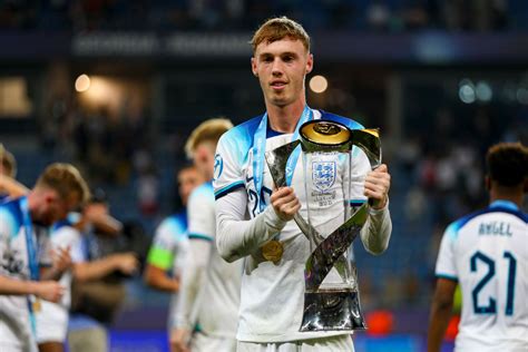 Cole Palmer wins first England call-up amid Southgate reshuffle