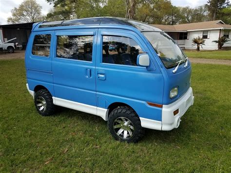 (SOLD) 92 Mitsubishi Mini Van $11,850 - Mudbug Mini Trucks