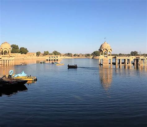 Gadisar Lake Jaisalmer, Timings, Information, Boating, Reviews