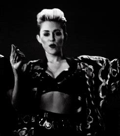 Miley Cyrus GIF - Find & Share on GIPHY