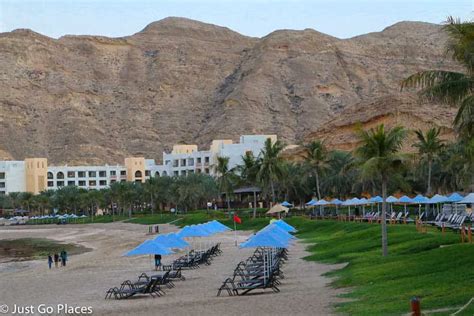 Shangri La Muscat luxury resort winter sun family-friendly Oman