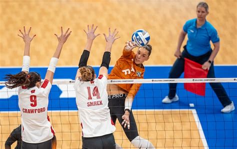 Skinner, O'Neal spark Texas past Wisconsin and into national title match - Volleyballmag.com