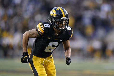 Kirk Ferentz updates Iowa Hawkeyes’ injury statuses heading to Ohio ...