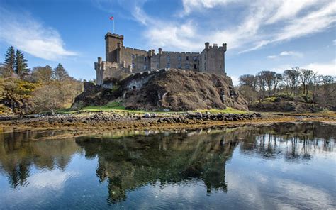 Dunvegan Castle, Isle of Skye, United Kingdom - SpottingHistory.com