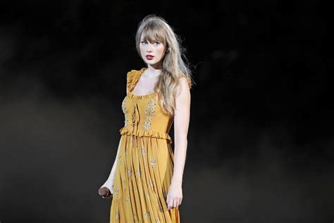 Woman Arrested Outside Taylor Swift’s Rhode Island Home