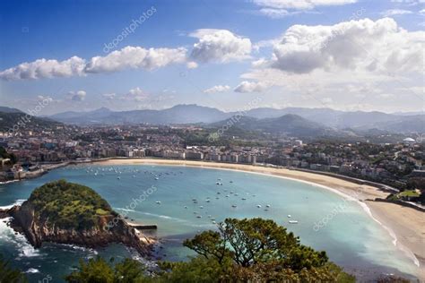 Muschelstrand in san sebastian, baskenland, spanien - Stockfotografie ...