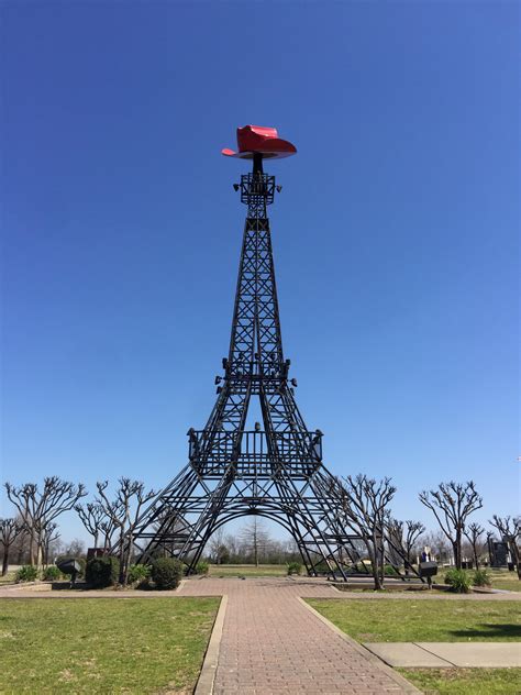 The Eiffel Tower in Paris, TX is topped with a cowboy hat : r/mildlyinteresting