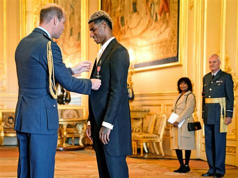 Marcus Rashford awarded MBE by Prince William | The Independent