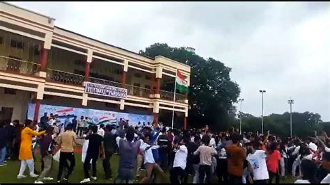 After I-Day flag hoisting, IIT-BHU students dance on 'vulgar' Bhojpuri ...