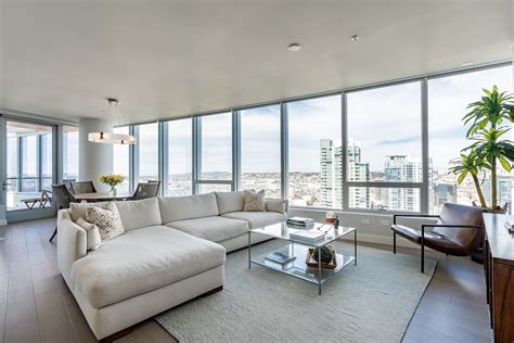 Step Inside This Stunning San Diego Condo With Sweeping City Views