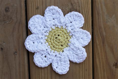 Daisy Flower Free Crochet Pattern Crochet Flower Patterns Crochet | My XXX Hot Girl