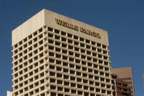 Wells Fargo to stop offering direct-deposit advances - Triangle Business Journal