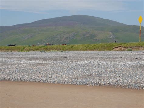 Enormous dog-friendly beach near Millom, Cumbria - Driving with Dogs