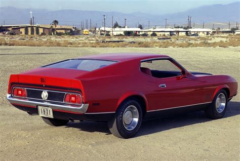 Bright Red 1971 Mach 1 Mustang Fastback | Mustang fastback, Mustang, Ford mustang