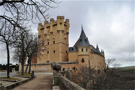 Alcazar de Segovia - Segovia (English)