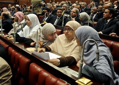 Egyptian government holds first session after new constitution passed ...