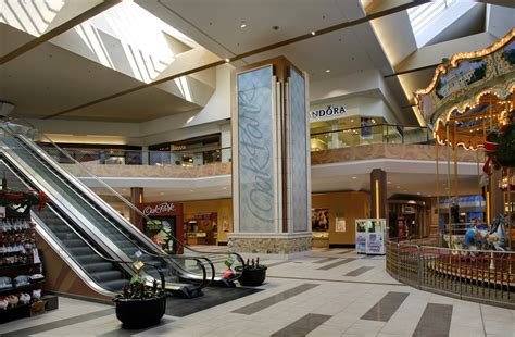 Oak Park Mall — KLOVER ARCHITECTS