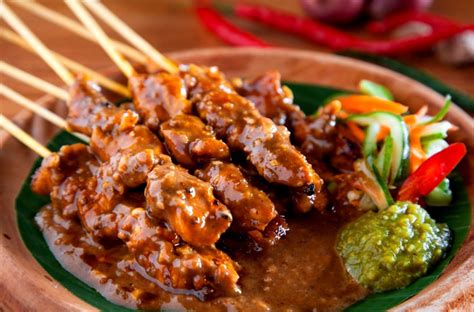 Sate Kambing Bumbu Kacang ala Hotel Indonesia Kempinski Jakarta - TIKTAK.ID