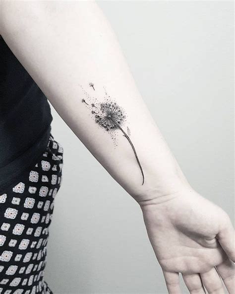 Top more than 75 dandelion tattoo design best - in.coedo.com.vn