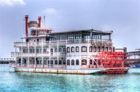 New Orleans Paddle Steamer Photograph by David Pyatt - Pixels