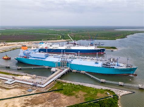 Video: World’s largest FSRU visits Cheniere's Sabine Pass plant - LNG Prime