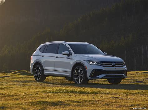 2022 Volkswagen Tiguan SEL R-Line (Color: Oryx White) - Front Three ...