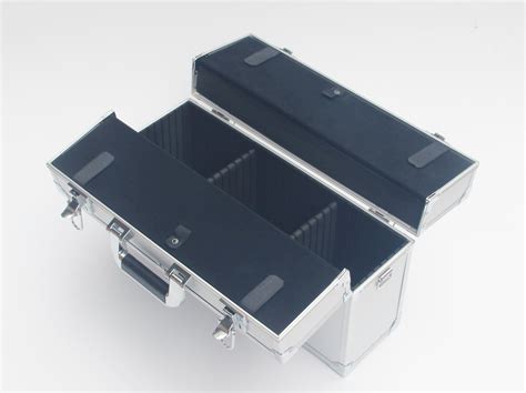 Silver Lockable Aluminum Storage Box , Double Door Open Aluminium Tool Case